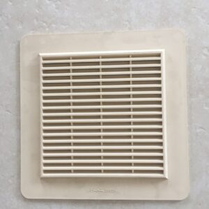 Grilles de ventilation avec moustiquaire