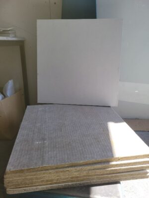 Dalles plafond hydrofuge 60x60cm